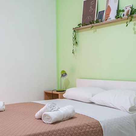 La Dns Apartment Kavala Bagian luar foto