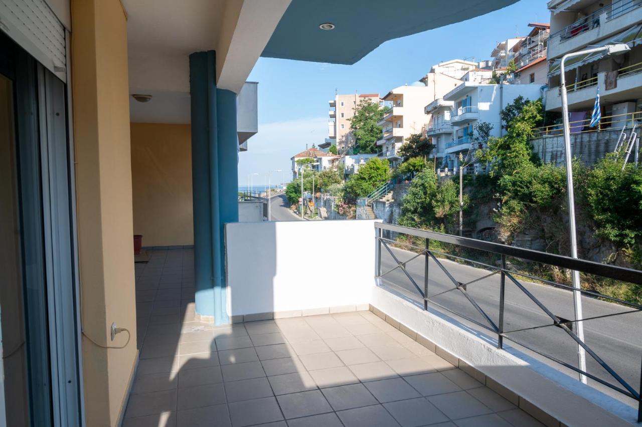 La Dns Apartment Kavala Bagian luar foto