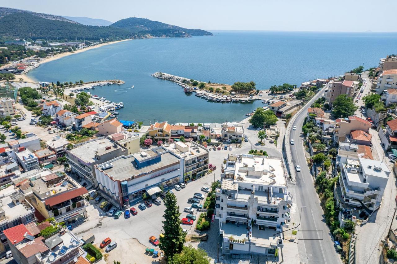 La Dns Apartment Kavala Bagian luar foto