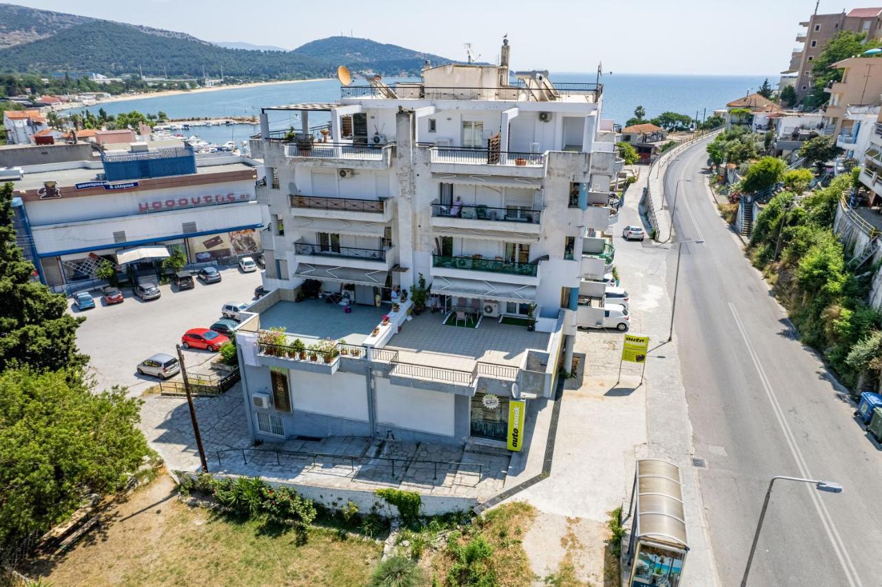 La Dns Apartment Kavala Bagian luar foto